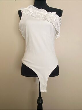 Endless Rose White One-Shoulder Ruffle Tank